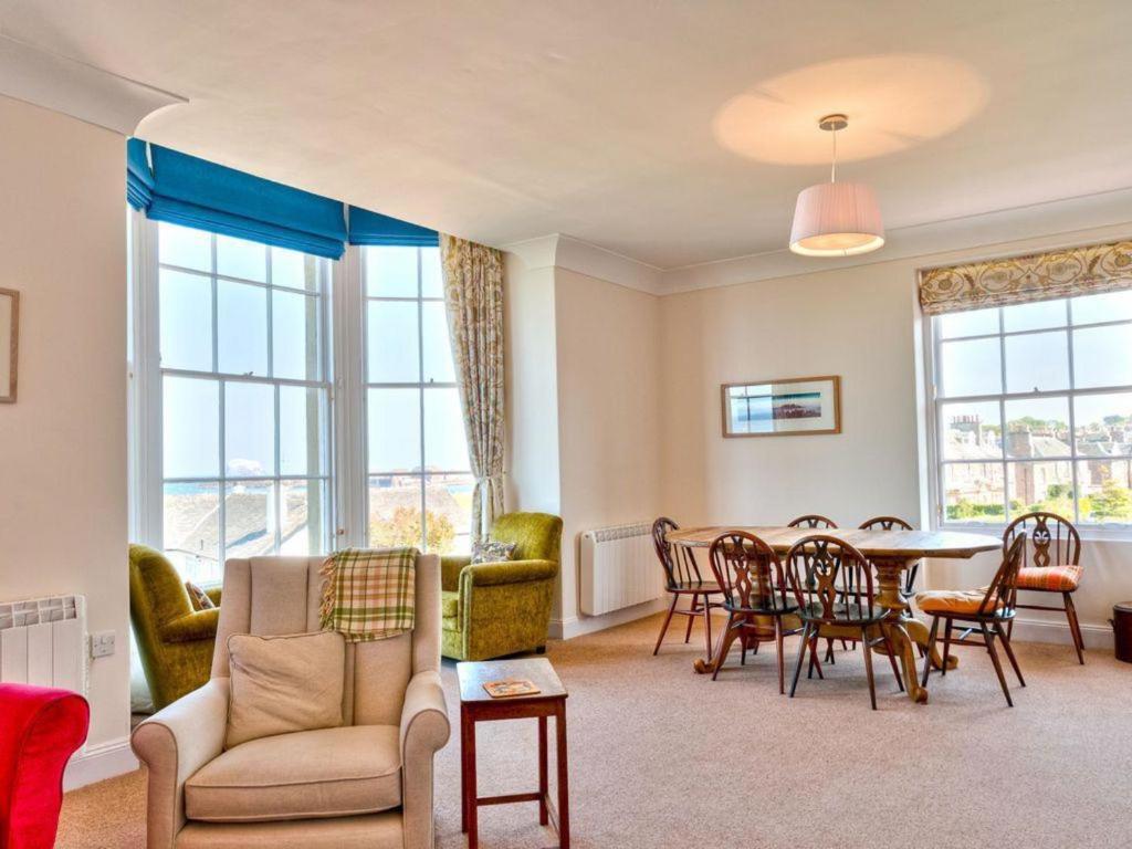 Inchgarry Court Main room 6